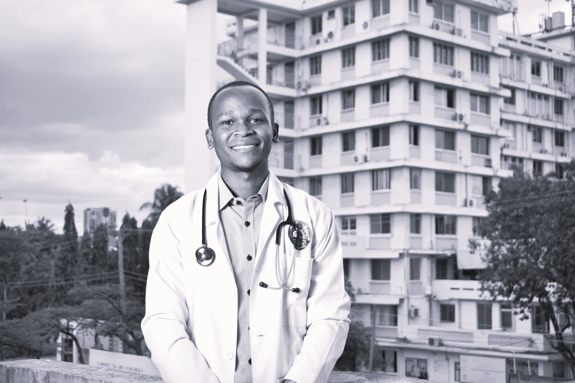 Dr. Kenneth Munanu (MD)